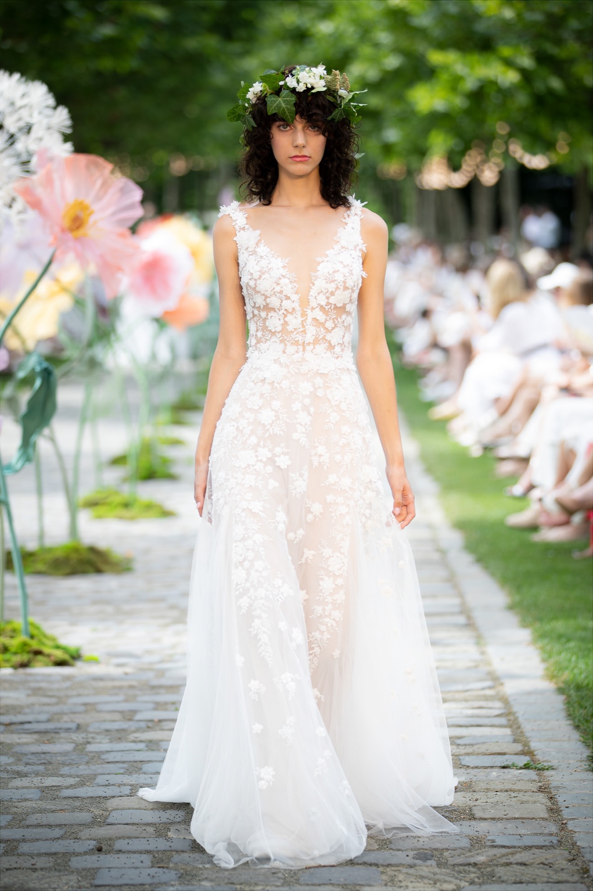 Mártusz Dorina — Runway walk in a white bridal dress and floral crown